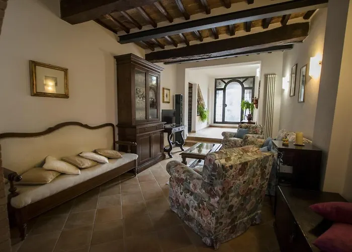 Dimora Tipica Toscana * Monticiano