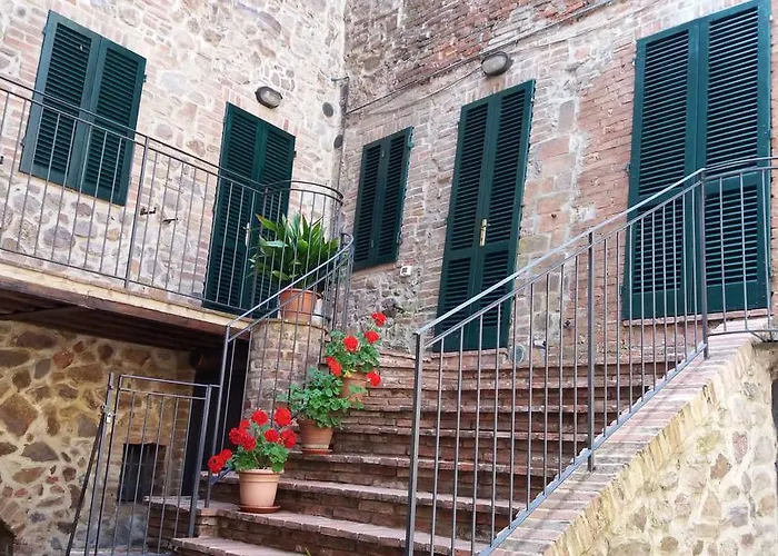 Dimora Tipica Toscana * Monticiano